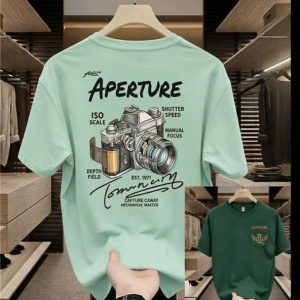 Aperture Vintage Camera Graphic T-Shirt